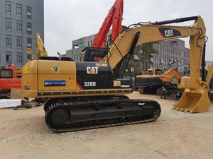 รถขุดมือสอง Caterpillar Cat 320 ของแท้จากญี่ปุ่น พร้อมปั๊ม, บุ้งกี๋, ตัวเชื่อมต่อแบบเร็ว และหัวเจาะ - Product Image 3