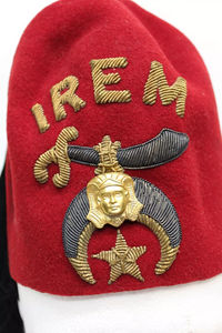 หมวกเฟซสีแดงเข้มสไตล์วินเทจสำหรับสมาคมเมสัน หมวกเมสันคุณภาพสูงสั่งทำได้ ขายดีที่สุด - Product Image 2