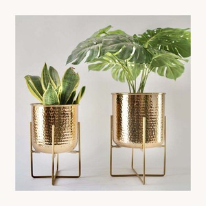 Pot de fleurs en métal de luxe, jardinière décorative moderne, personnalisable, nouvelle arrivée, décoration de jardin et de maison haut de gamme, vente en gros - Product Image 5