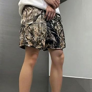 Pantalones Cortos de Cintura Media de la Mejor Calidad para Hombre, Estampado de Jungla, 100% Algodón Ecológico, Cierre con Cordón, Cómodos, Estilo Casual Urbano - Product Image 3