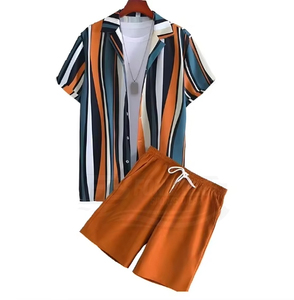 Trajes de Playa de Verano para Hombre, Conjunto Casual de 2 Piezas, Camisa de Manga Corta y Pantalones Cortos, Cintura Elástica Holgada, Tejido Transpirable 100% Poliéster - Product Image 1
