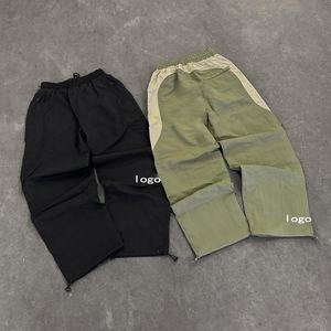 Ensemble de survêtement décontracté pour homme en nylon respirant avec fermeture éclair, coupe-vent, blocs de couleur et taille élastique, style streetwear personnalisé en polyester - Product Image 3