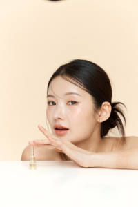 Paquete Inicial de Tónico Iluminador para la Piel 2ml*5ea, Vitamina Niacinamida, Tónico Acuoso Luminoso, Corrector de Pigmentación, Antienvejecimiento - Product Image 4