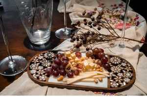 ถาดเสิร์ฟไม้ทำมือสไตล์อาหรับ ประดับมุกอย่างประณีต ของตกแต่งบ้านแบบตะวันออกกลาง ของขวัญงานฝีมือ - Product Image 4