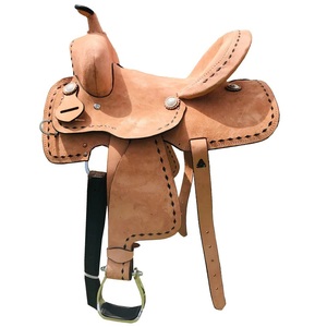 Selle de barrel racing western en cuir artisanal haut de gamme avec arceau en bois, sur mesure pour l'équitation en trail et à la ferme - Product Image 2