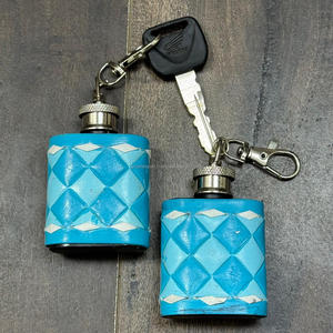 Wholesale Portable Mini Hip Flask with Checkered Leather Cover Keychain Clip Pocket Bottle Compact Travel Gift for Men Women - Product Image 5