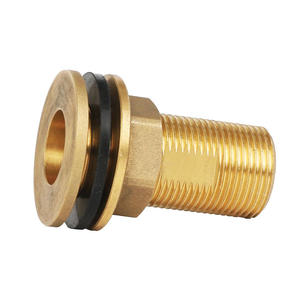 Raccord de réservoir en laiton de précision pour les systèmes de stockage et de distribution de liquides industriels - Product Image 4