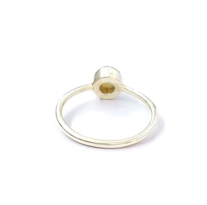 925 Silver <b>Labradorite</b> Gemstone <b>Ring</b> with Bar Setting Round Shape Minimalist Style-1.6 Grams for Everyday Wear - Product Image 4