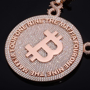 Collier ras du cou pour homme, pendentif rond style hip-hop, plaqué or rose, entièrement serti de pierres, finition argent rhodié - Product Image 5