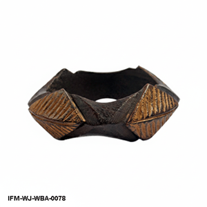 Bracelet en bois massif sculpté à la main, style vintage et ethnique, bijou tribal pour femme - Product Image 1