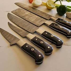 Juego de Cuchillos de Cocina Hechos a Mano con Hoja de Acero de Damasco y Mango de Madera, Juego de Cuchillos para Exteriores de 5 Piezas - Product Image 6