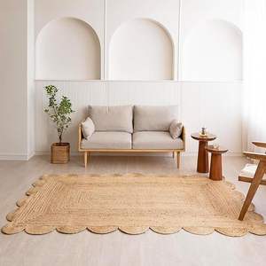 Tapis d'intérieur en jute tressé à la main - Tapis rustiques à bords festonnés pour la décoration bohème de la maison et du salon - Product Image 1