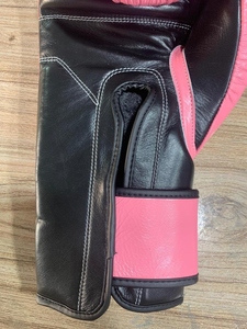 Gants de boxe professionnels en cuir, rembourrage intérieur doux et durable, support de poignet sécurisé, fermeture à boucle, ajustement confortable, unisexe - Product Image 6