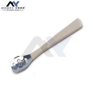 Coupe-callosités pour des pieds lisses et doux – Outil professionnel de soin des pieds de qualité supérieure pour éliminer les callosités et les peaux mortes - Product Image 5