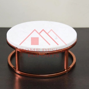 Soporte de pastel con parte superior de mármol y Base de metal Soporte de pastel decorativo Base martillada a mano Soporte de pastel superior de mármol Metal personalizado - Product Image 5