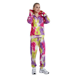 Chándal Deportivo Europeo Personalizado de Alta Calidad para Mujer, Ligero, Resistente al Viento, con Estampado Digital - Product Image 1