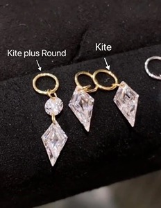 Pendientes de Aro de Oro Sólido de 14K con Diamante Cultivado en Laboratorio de Corte Cometa de 0.50ct y Dije Flotante para Mujer, Regalo para Fiestas y Día de la Madre - Product Image 5