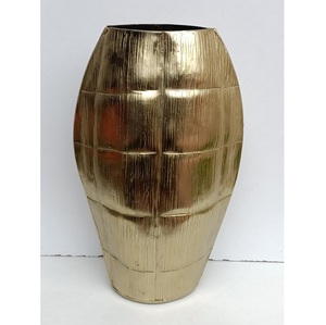 Elegante Florero Moderno de Aluminio - Base Antideslizante Hecha a Mano, Ligera y Duradera para Bodas, Hogar/Oficina, Mesa o Suelo - Product Image 3