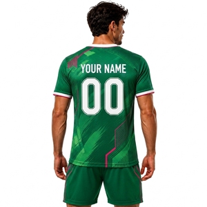 Camiseta de Fútbol Verde Personalizada para Hombre, Cuello en V, Manga Corta, Impresión por Transferencia de Calor, Absorbe la Humedad, Corte Regular, Nombre y Número del Equipo, 100% - Product Image 2