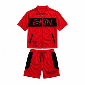 ชุดวอร์มผู้ชาย EKIN สีแดงดำ ดีไซน์สปอร์ต แจ็คเก็ตซิปแขนสั้นพร้อมกางเกงขาสั้น แห้งเร็ว เหมาะสำหรับใส่หน้าร้อน - Product Image 1