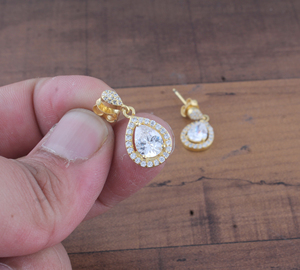 Boucles d'oreilles fantaisie CZ Designer, luxe, argent sterling 925 plaqué, zircone, forme goutte d'eau, bijoux de mode pour femmes, vente en gros - Product Image 3