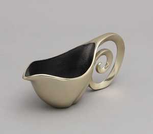 Bol de service de luxe, chaque détail est soigné, moderne, fait main, en métal, écologique, durable, finition polie, poignée en spirale, pour la table, idéal pour offrir - Product Image 4