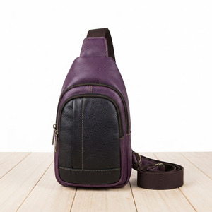 Sac bandoulière en cuir pour homme avec poches zippées, sac bandoulière professionnel en cuir pour homme, sac de poitrine en cuir pour homme - Product Image 1