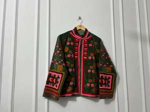 Chaqueta Azul de Terciopelo Suzani, Tejida, Transpirable, Bordada a Mano, Estilo Bohemio, Étnica, para Festivales - Product Image 2