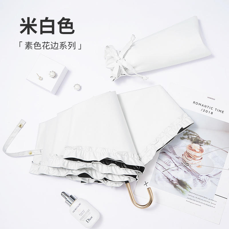 parapluie à crochet en dentelle blanche