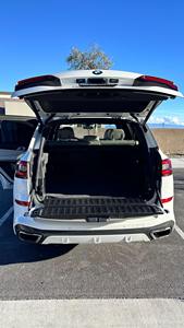 2022 B-M-W X-5 M50-i - Product Image 5