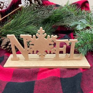 Decoración Navideña de Madera Dorada para Mesa, Adorno con Letras Talladas y Base para Decoración de Fiestas - Product Image 6