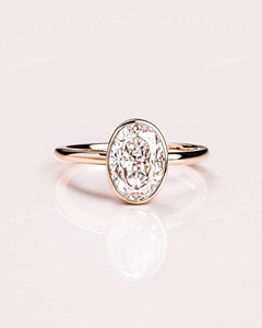 แหวนทองโมอิสซาไนต์ทรงรี 14K 18K แหวนหมั้นสำหรับผู้หญิง แหวนทรงรีแบบฝังขอบ แหวนแต่งงานเรียบง่าย - Product Image 1