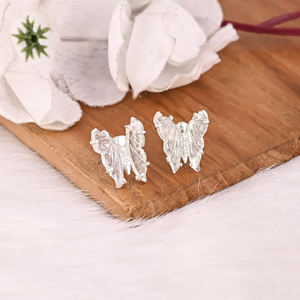 Boucles d'oreilles tendance en argent sterling 925 pour femme, avec pierres précieuses naturelles en tourmaline bio sculptée en forme de papillon, bijoux de déclaration élégants - Product Image 3