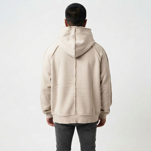 Sweat à capuche oversize pour homme, coupe ample, en coton imprimé, à manches longues, en molleton épais, avec bords bruts et effet vieilli - Product Image 3