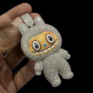 จี้มอนสเตอร์ขนนุ่มสไตล์กล่องสุ่มประดับมุกเพทาย  ชุบทอง 18K กันน้ำ  เครื่องประดับจี้และชาร์มสำหรับสร้อยคอ - Product Image 2