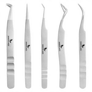 Pinces à épiler pour extensions de cils en acier inoxydable de bonne qualité, pointe inclinée, best-seller INNOVAMED INSTRUMENTS, couleurs personnalisées - Product Image 1