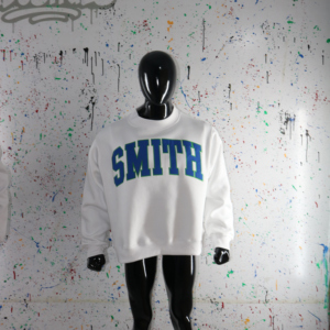 เสื้อสเวตเชิ้ตคอเต่าสีเทาอมเขียว SMITH 100%  ตกแต่งด้วยงานปักลายกว้างบริเวณคอเสื้อ ยี่ห้อ CLUSH INDUSTRIES - Product Image 3