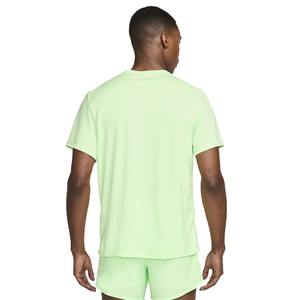 T-shirt de sport pour homme en polyester et élasthanne de haute qualité, à séchage rapide, à manches courtes, pour la course à pied, la musculation et la salle de sport - Product Image 2