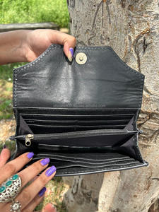 Nouveau Western élégant cheveux sur cacher la couleur usiné fourrure cuir pochette femmes conçu sac à main vente chaude en cuir usiné Unique portefeuille - Product Image 6