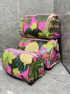 Bolsa de Aseo de Algodón Acolchado Hecha a Mano, Colorida, de 3 Piezas, con Cierre de Cremallera, Estampado Herencia, Bolsa de Maquillaje de Viaje para Mujer, Regalo - Product Image 2