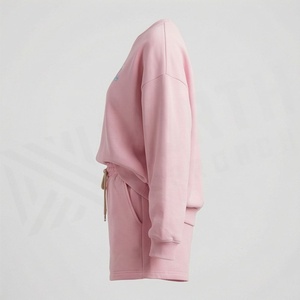 Ensemble de survêtement 2 pièces rose pour femme, col rond, manches longues, motif vague brodé, coupe ample, short décontracté au-dessus du genou en polaire - Product Image 3