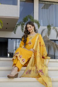 Costume indien pakistanais Punjabi Salwar Kameez robe pour femmes Bollywood robe ethnique au prix de gros pour adulte - Product Image 4