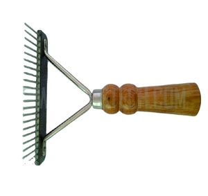 Peigne à crin métallique violet avec manche en bois pour le toilettage des chevaux, peigne à picots pour moutons - Product Image 4