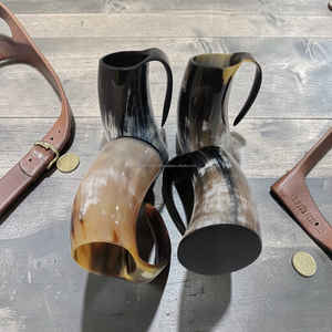 Mug à boire en corne de viking multicolores de luxe, finition brillante, à prix avantageux - Product Image 2