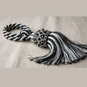 Idéal pour les projets de décoration intérieure, fil à franges de qualité supérieure, texture douce, léger, design durable, aspect élégant - Product Image 1