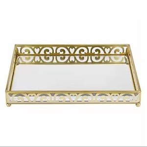 Bandeja Decorativa Ovalada de Metal Personalizable Más Vendida con Asa, Diseño Moderno, Pieza Única - Product Image 3