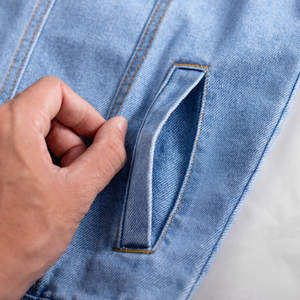 TST 2068.1 Jean en denim vintage pour homme, style streetwear, écologique, 100 % coton, coupe classique, délavage moyen, Vietnam - Product Image 5