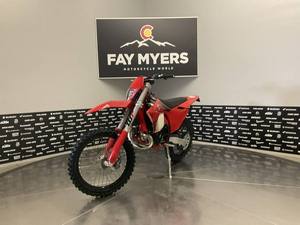 Moto tout-terrain Enduro GASGAS EC 300 300cc de qualité supérieure, fabrication autrichienne >80 km/h - Product Image 2