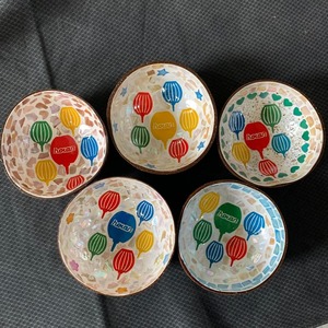 Cuenco de Cáscara de Coco Hecho a Mano en Vietnam con Incrustaciones de Mosaico, Recuerdo Decorativo, Regalo Ecológico, Artesanía Natural Lacada, Decoración del Hogar - Product Image 1