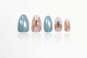 Uñas Postizas Artificiales Azules y Blancas con Pedrería, Uñas de Lujo con Forma de Almendra, OEM ODM, Venta al por Mayor, Uñas Personalizadas con Pedrería - Product Image 4
